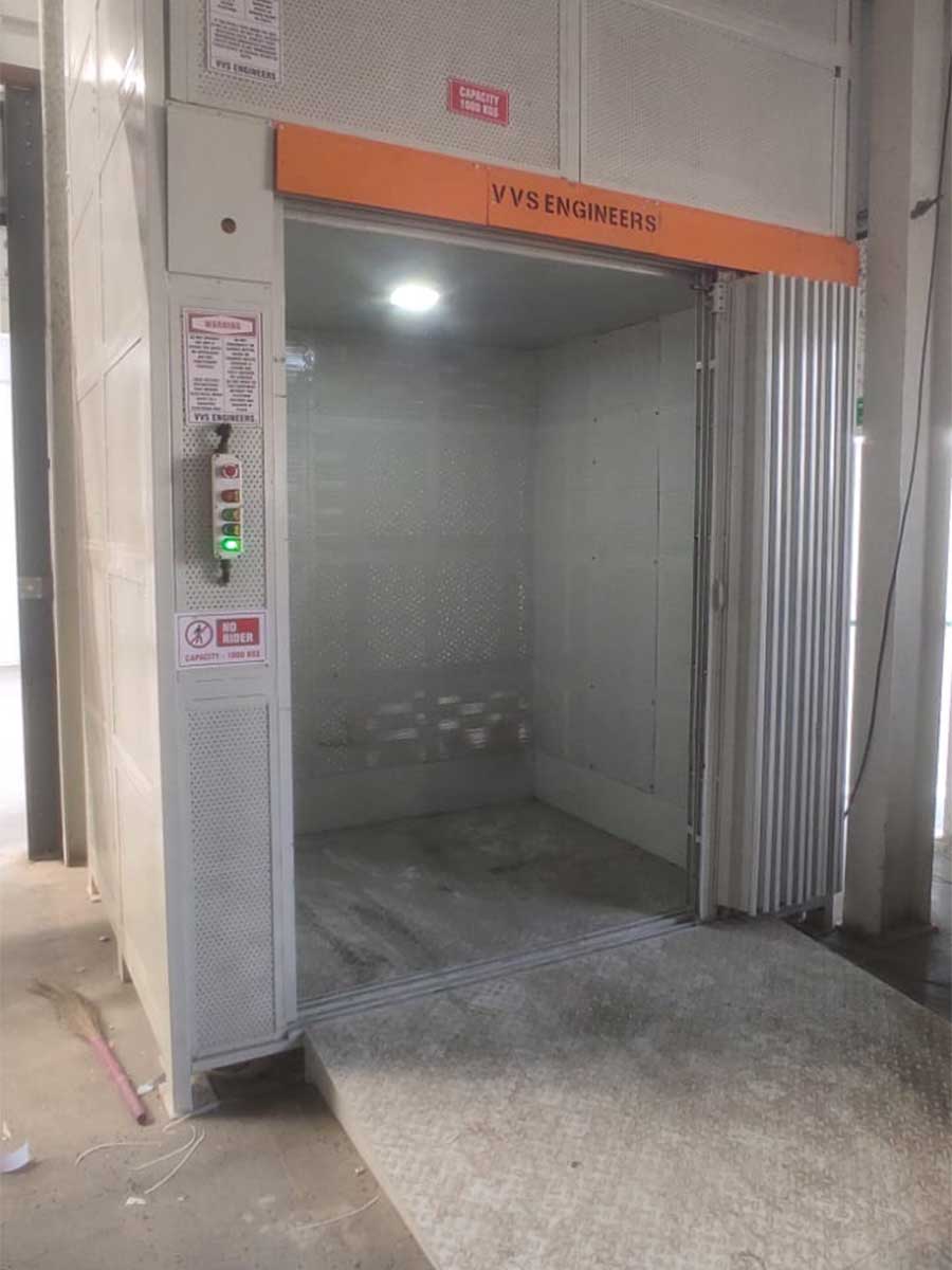 Vertical Reciprocating Conveyors